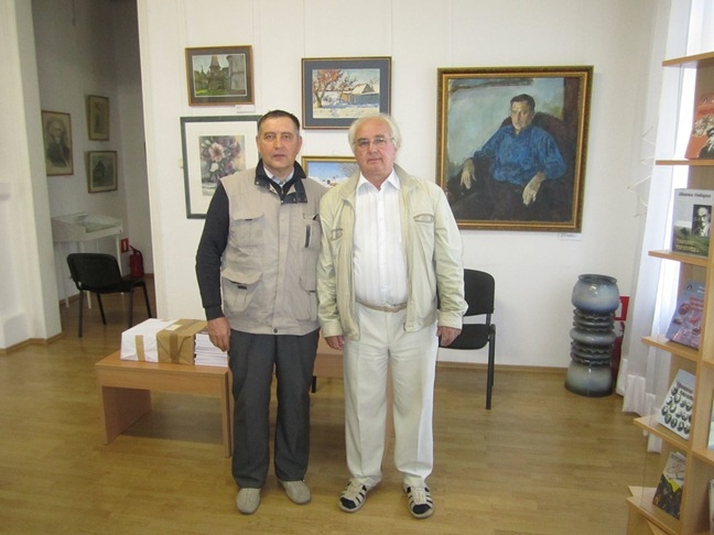 Федоров и Апальков. Справа портрет Федорова кисти члена-корреспондента Академии художеств Лаврова