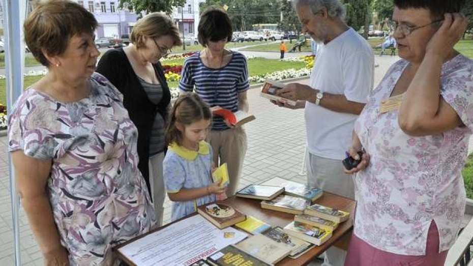 Книжные шатры